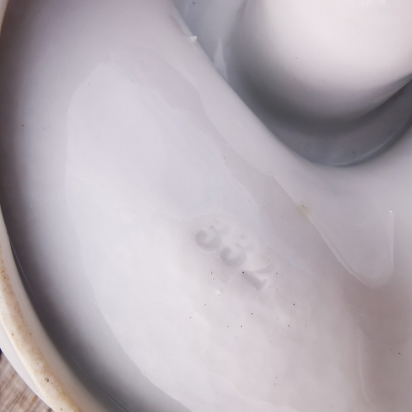 Vintage White Ceramic Hand-painted Chamberstick Candle Holder with Sunflower - Picture 11 of 13